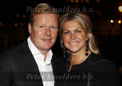 Amsterdam 2 november 2010
Rene Froger viert zijn 50e verjaardag met collega artiesten en vrienden in Carre.
oa Karin Bloemen Danny de Munk Ruth Jacoth Wesley Jeroen v d Boom Grant en Forsyth Thomas Berge Frans Bauer Linda de Mol Peter paul Muller Glennis GraceCarel Kraaijenhof en zoon Danny treden op. Caroline Tensen en Ron Brandsteder presenteren de avond. Ronald en Bartina Koeman
Peter Smulders bv