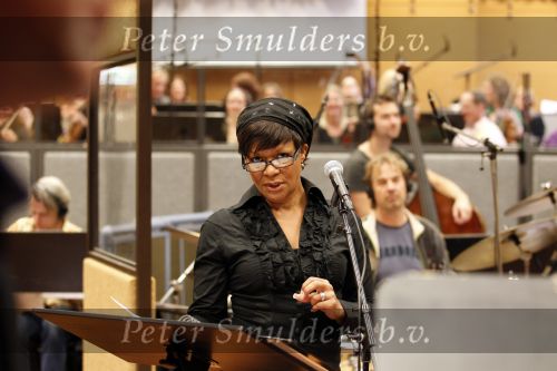 Hilversum 21 oktober 2010
Ruth Jacoth neemt een cd op samen met het metropole orkest onder leiding van Michael Abene. Albert Verlinde is de producent.
Peter Smulders bv