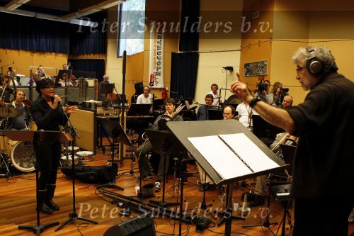 Hilversum 21 oktober 2010
Ruth Jacoth neemt een cd op samen met het metropole orkest onder leiding van Michael Abene. Albert Verlinde is de producent.
Peter Smulders bv