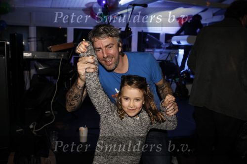 Amsterdam 31 oktober 2010
Feestje bij strand Zuid van de CLUB. Ruud de Wild met dochter Toy travis
Peter Smulders bv