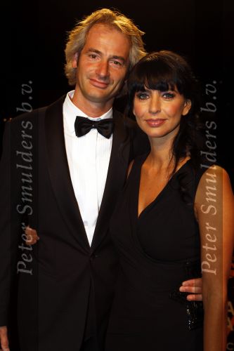 Leiden 30 oktober 2010
Premiere Soldaat van oranje op vliegbasis Valkenburg. Sandra Schuurhof met vriend
Peter Smulders bv