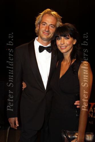 Leiden 30 oktober 2010
Premiere Soldaat van oranje op vliegbasis Valkenburg. Sandra Schuurhof met vriend
Peter Smulders bv