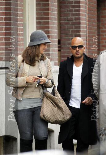 Amsterdam 29 oktober 2010
Steve te Pas met een vriendin op de cornelis schuytstraat.
Peter Smulders bv