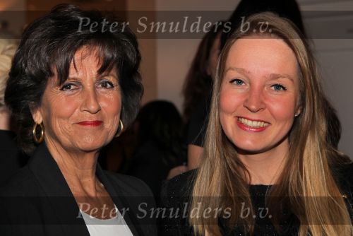 Amsterdam, 19 Oktober 2010
Premiere Yves Saint Laurent bij Christie\'s
Sylvia Toth en Lisa Vinken
Foto Peter Smulders BV