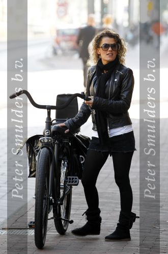 Amsterdam 24 oktober 2010
Tatum dagelet op de fiets.
Peter Smulders bv