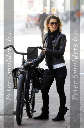 Amsterdam 24 oktober 2010
Tatum dagelet op de fiets.
Peter Smulders bv