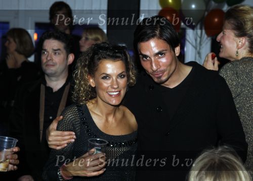 Amsterdam 31 oktober 2010
Feestje bij strand Zuid van de CLUB. Tatum Dagelet Toy Travis Daniel de Ridder Ruud de Wild en zijn vrouw Aafke zijn allemaal op het feest
Peter Smulders bv