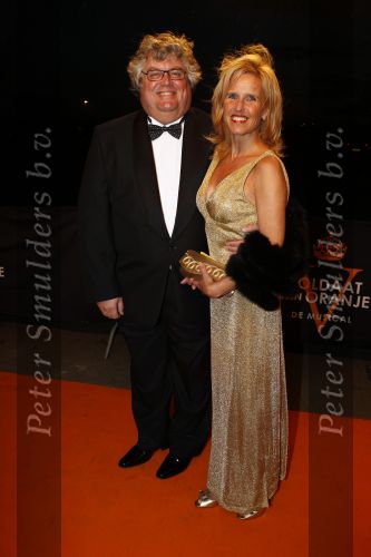 Leiden 30 oktober 2010
Premiere Soldaat van oranje op vliegbasis Valkenburg. Ton Elias met vrouw
Peter Smulders bv