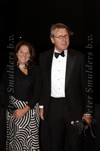 Leiden 30 oktober 2010
Premiere Soldaat van oranje op vliegbasis Valkenburg. Ursul de Geer met vriendin
Peter Smulders bv