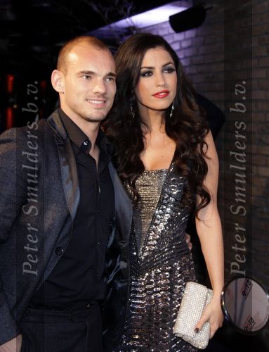 Blaricum 7 november 2010
Wesley Sneijder en Yolanthe Cabau v Kasbergen bij avond voor stop kindermisbruik bij Red Sun in Blaricum
Peter Smulders bv