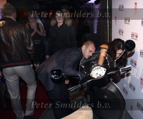Blaricum 7 november 2010
Wesley Sneijder en Yolanthe Cabau v Kasbergen bij avond voor stop kindermisbruik bij Red Sun in Blaricum
Peter Smulders bv