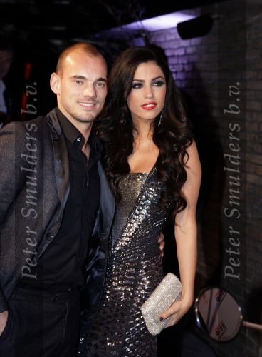 Blaricum 7 november 2010
Wesley Sneijder en Yolanthe Cabau v Kasbergen bij avond voor stop kindermisbruik bij Red Sun in Blaricum
Peter Smulders bv