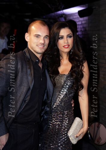 Blaricum 7 november 2010
Wesley Sneijder en Yolanthe Cabau v Kasbergen bij avond voor stop kindermisbruik bij Red Sun in Blaricum
Peter Smulders bv