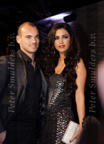Blaricum 7 november 2010
Wesley Sneijder en Yolanthe Cabau v Kasbergen bij avond voor stop kindermisbruik bij Red Sun in Blaricum
Peter Smulders bv
