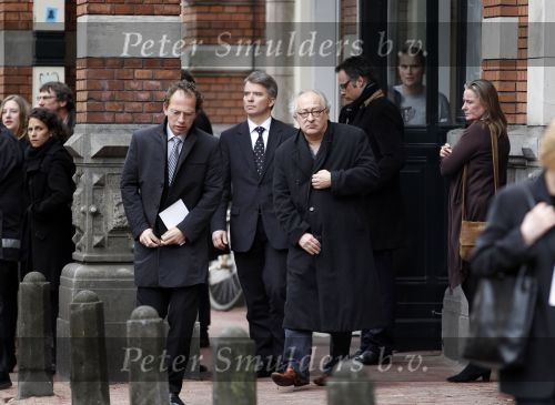 Amsterdam 6 november 2010
Herdenkingsdienst/begrafenis van Harry Mulisch in de stadsschouwburg van Amsterdam. Youp van t Hek
Peter Smulders bv