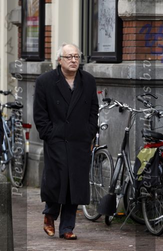 Amsterdam 6 november 2010
Herdenkingsdienst/begrafenis van Harry Mulisch in de stadsschouwburg van Amsterdam. Youp van t Hek
Peter Smulders bv