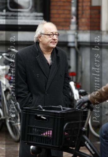 Amsterdam 6 november 2010
Herdenkingsdienst/begrafenis van Harry Mulisch in de stadsschouwburg van Amsterdam. Youp van t Hek
Peter Smulders bv