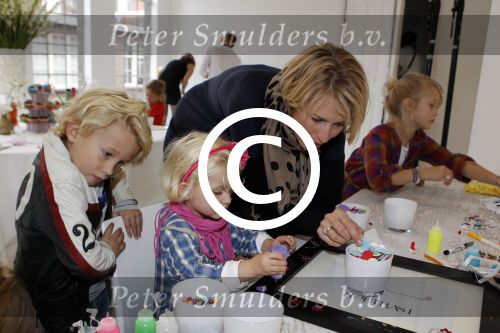 Amsterdam 9 oktober 2011
Lunch met bkende vrouwen van supertrash. Anouk Bo en Max Smulders
Peter Smulders bv