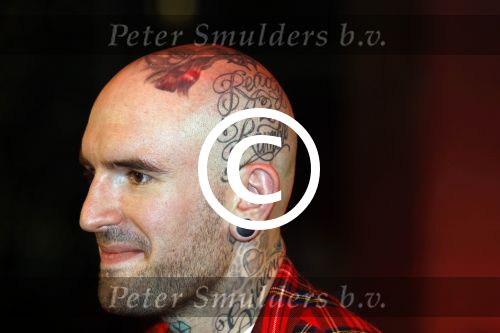 Rotterdam 2 oktober 2011
Uitreiking edisons in het world trade center in Rotterdam. Ben Saunders met zijn vriendin Soraya met de tatoo\'s op hun lichaam
Peter Smulders bv