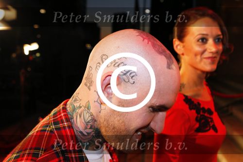 Rotterdam 2 oktober 2011
Uitreiking edisons in het world trade center in Rotterdam. Ben Saunders met zijn vriendin Soraya met de tatoo\'s op hun lichaam
Peter Smulders bv