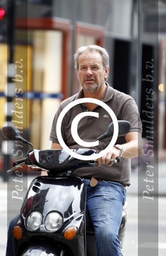 Amsterdam 20 juli 2011
Bert Kuizenga  zijn nieuwe huis op de pc hooftstraat.
Peter Smulders bv