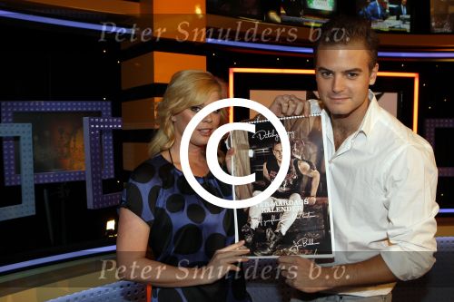Hilversum 24 oktober 2011
Bridget Maasland en Jim Bakkum met calendar.
Peter Smulders bv