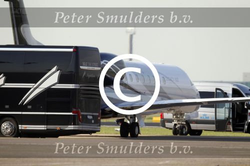 Amsterdam / schiphol oost.
Britney Spears vertrekt vanuit het amstel hotel om naar schiphol oost te gaan waar prive vliegtuig klaar staat.
Peter Smulders bv