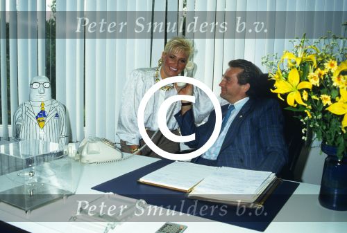 Schiedam, 17 Augustus 1987
Hoofdkantoor Free-Record waar Hans Breukhoven en Vanessa (inmiddels Connie Breukhoven) zijn verloofd.
Foto Peter Smulders BV