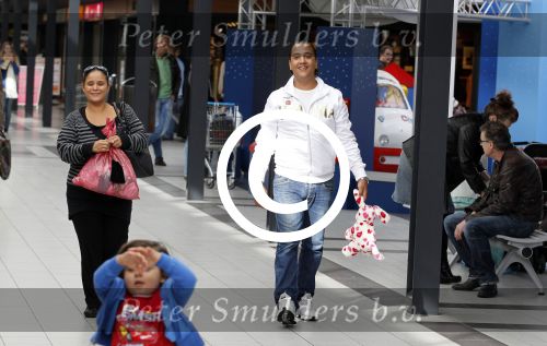 Amsterdam 8 oktober 2011
Mohammed en Constanza Breukhoven met hun kinderen Sorayia en Semmy .
Peter Smulders bv
