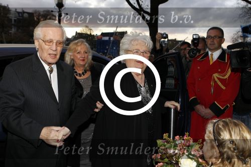 Amsterdam 26 oktober 2011
Gala Crstian Deutekom vanwege haar 80e verjaardag in Carre met oa Prinses Margriet en Pieter v Vollenhoven.
Peter Smulders bv