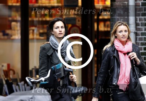 Amsterdam 19 oktober 2011
Daphne Bunskoek in de cornelis schuytstraat.
Peter Smulders bv