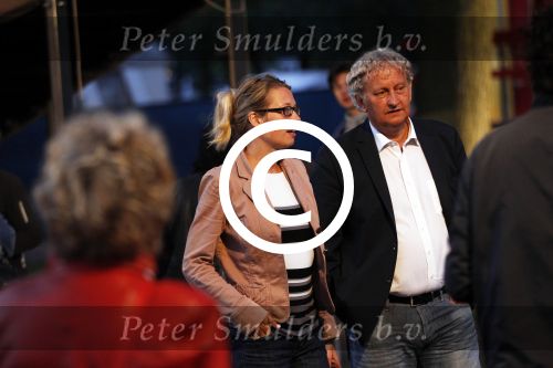 Amsterdam 19 augustus 2011
Theater festival de parade in Amsterdam. Burgemeester Eberhard v d Laan met zijn vrouw op de parade
Peter Smulders bv