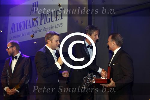 Amsterdam 29 oktober 2011
JFK Gala in het okura hotel. Hens Bagijn met Edwin v d Sar en Winston Gerschtanowitz
Peter Smulders bv