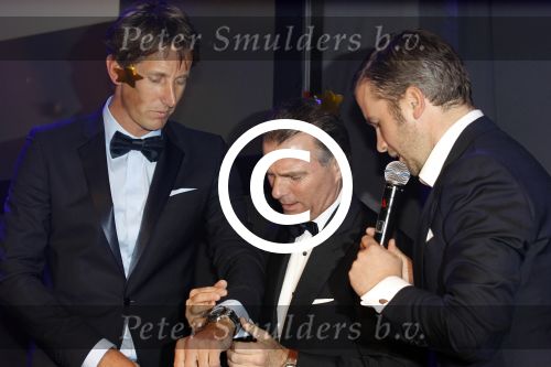 Amsterdam 29 oktober 2011
JFK Gala in het okura hotel. Hens Bagijn met Edwin v d Sar en Winston Gerschtanowitz
Peter Smulders bv
