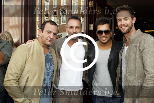 Amsterdam 1 oktober 2011
Presentatie leren jassen lijn va Eric Kuster van DNA bij oger. Charly Luske Waylon en Najib Amhali
Peter Smulders bv
