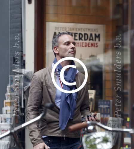Amsterdam 29 oktober 2011
Eric Kuster op straat in amsterdam.
Peter Smulders bv
