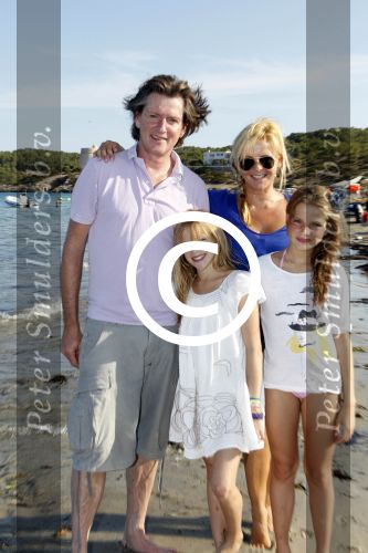 Ibiza 26 juli 2011
Erik de zwart met vrouw en dochters op ibiza.
Peter Smulders bv