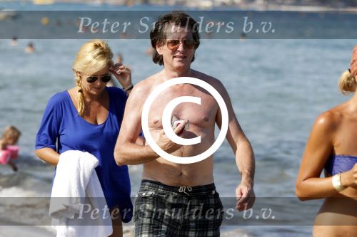 Ibiza 26 juli 2011
Erik de zwart met vrouw en dochters op ibiza.
Peter Smulders bv