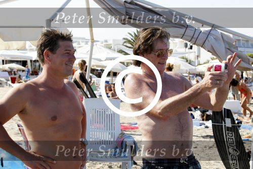 Ibiza 26 juli 2011
Erik de zwart met vrouw en dochters op ibiza.
Peter Smulders bv
