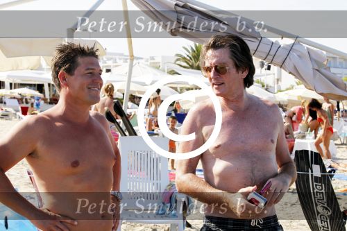 Ibiza 26 juli 2011
Erik de zwart met vrouw en dochters op ibiza.
Peter Smulders bv