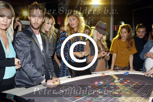 Amsterdam 26 oktober 2011
Speel en stijl awards georganiseerd door Grazia en Holland casino. Tanje Jess Charly Luske Estelle Gullit en Nikkie Plessen
Peter Smulders bv