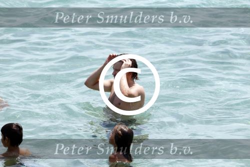 Ibiza 27 juli 2011
Ferri Somogyi viert samen met vrienden vakantie op ibiza bij Tropicana.
Peter Smulders bv