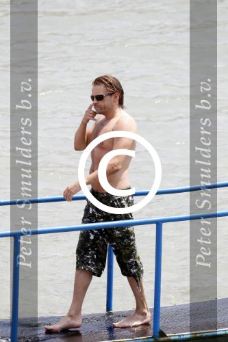 Ibiza 27 juli 2011
Ferri Somogyi viert samen met vrienden vakantie op ibiza bij Tropicana.
Peter Smulders bv