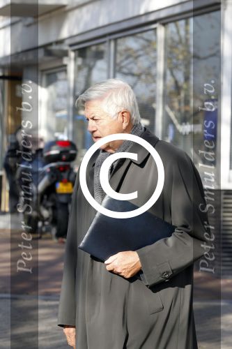 Amsterdam 24 oktober 2011
Frits Bolkestein op straat in amsterdam.
Peter Smulders bv