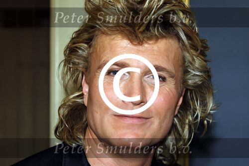 Amsterdam 24 oktober 2011
Presentatie borstbeeld Tineke Schouten in Carre. Hans Klok
Peter Smulders bv
