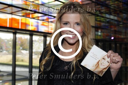 Hilversum 28 oktober 2011
Presentatie cd Jennifer Ewbank bij beeld en geluid.
Peter Smulders bv