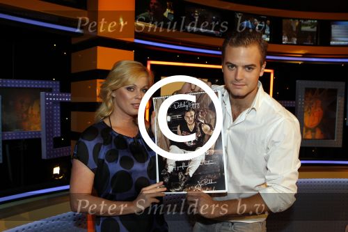 Hilversum 24 oktober 2011
Bridget Maasland en Jim Bakkum met calendar.
Peter Smulders bv