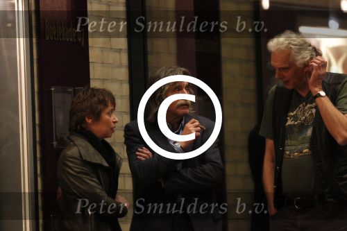 Gouda 25 oktober 2011
Johan Derksen en zijn vrouw bij een concert van Roger McGuinn in de goudse schouwburg.
Peter Smulders bv