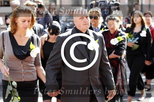 Amsterdam 22 juli 2011
Herdenkingsdienst van Johnny Kraaykamp sr in het nieuwe de la Mar. zoon 
Peter Smulders bv