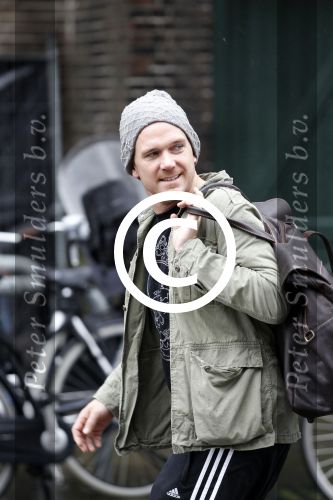 Amsterdam12 oktober 2011
Johnny de Mol met muts op
Peter Smulders bv